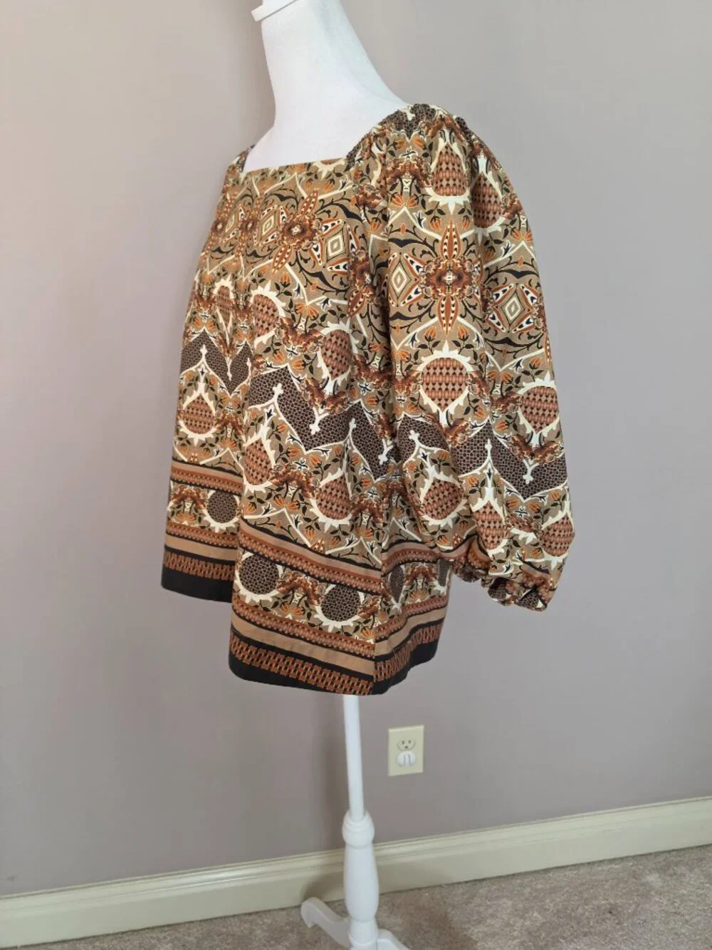 Porridge by Anthropologie Balloon Sleeve Square Neckline Top Size Med MWOT - Picture 4 of 10